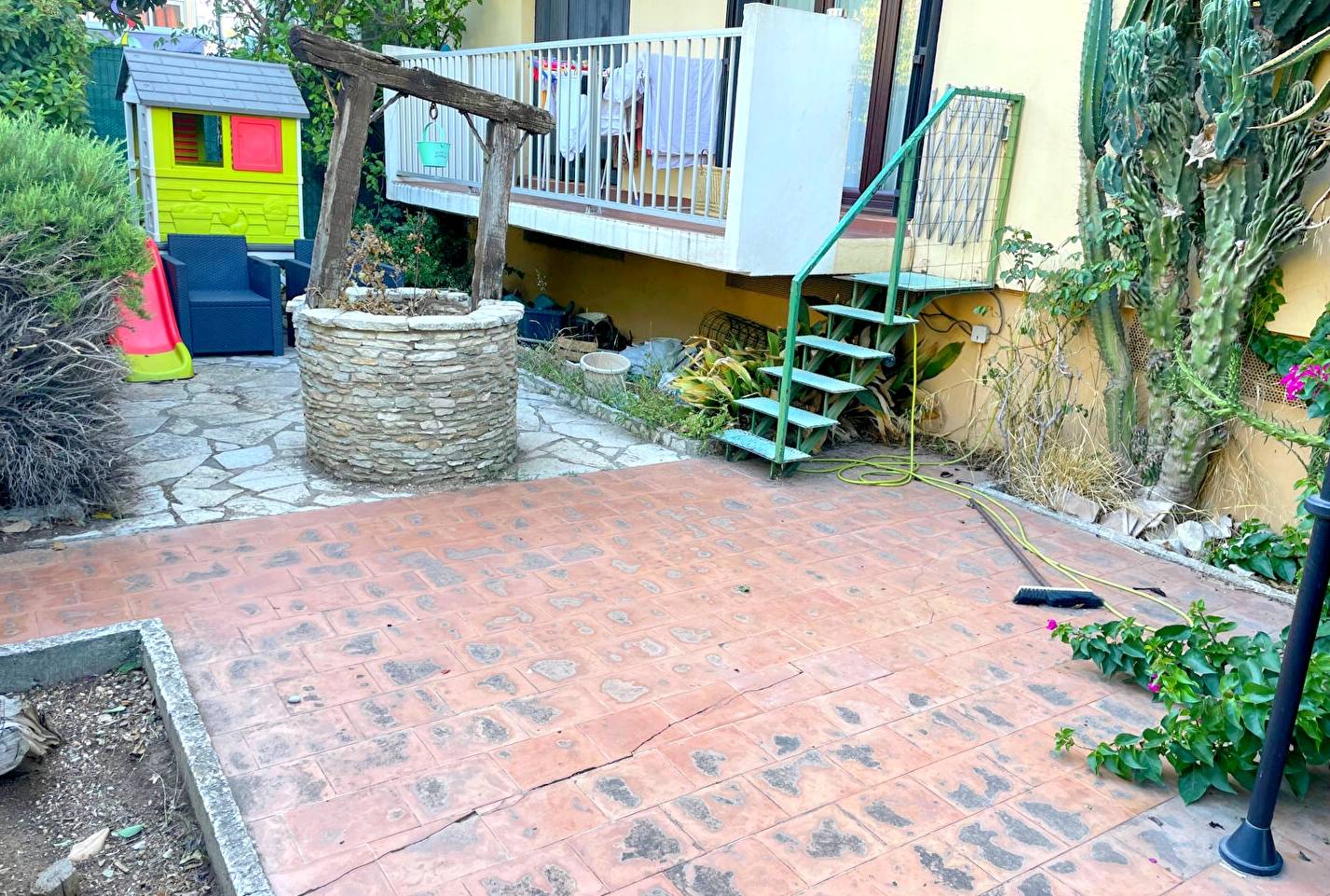 Appartement T4 avec jardin à vendre Avenue des Anciens Combattants d'Indochine à La Seyne