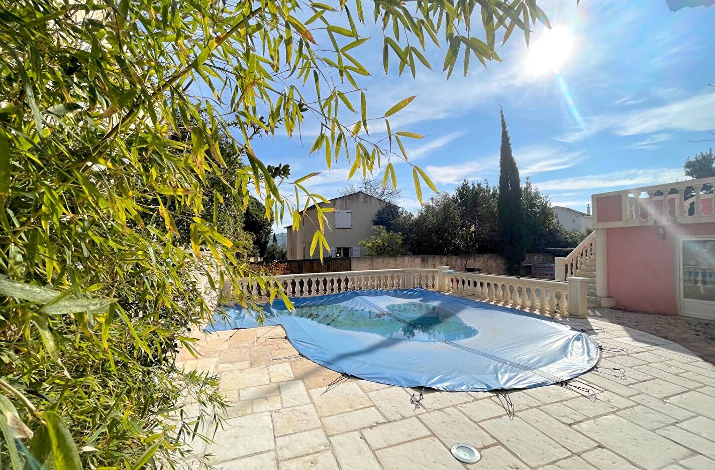 Villa de charme des année 20 à vendre sur la Corniche Georges Pompidou à La Seyne