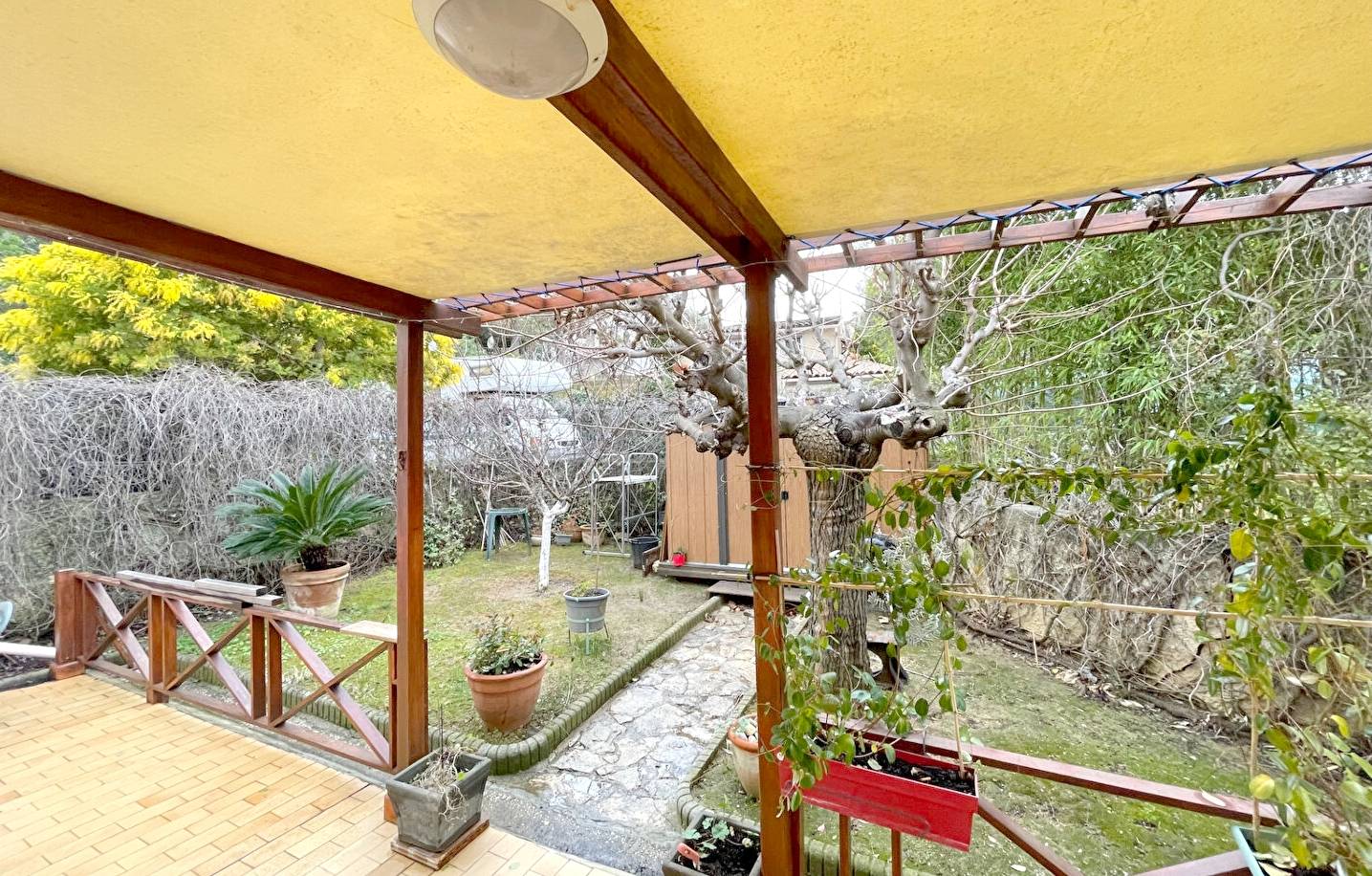 Propriété en très bon état à vendre Chemin de Chateaubanne