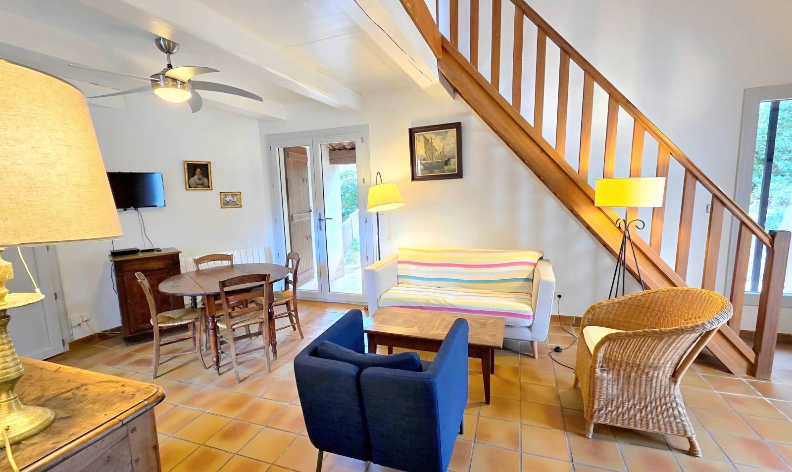 Maison des années 80 comportant deux habitations distinctes à vendre en exclusivité par l'agence immobilière Papazian