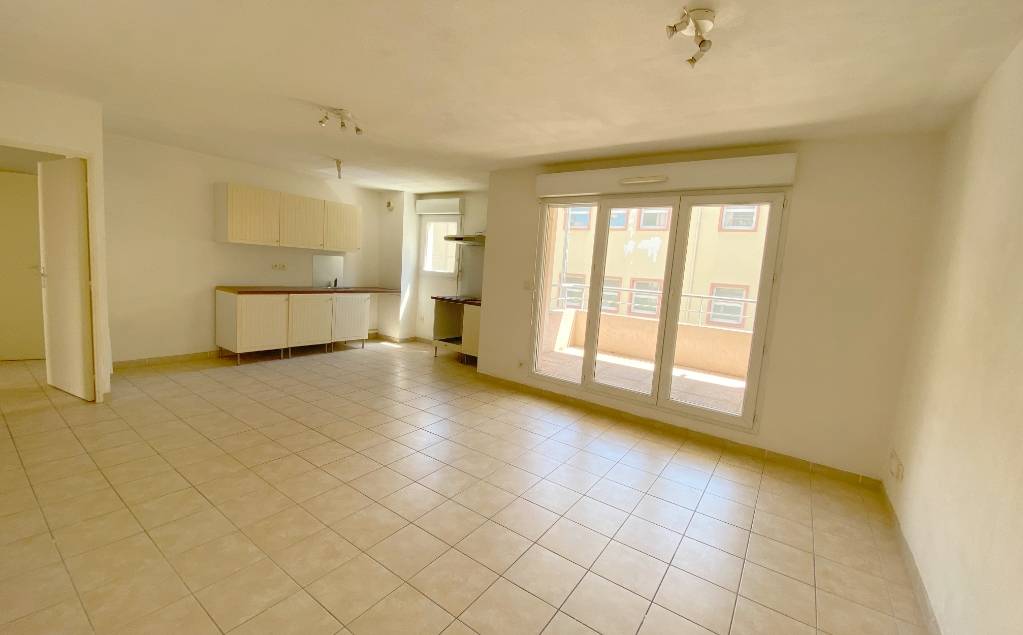 Appartement T4 en bon état à vendre à proximité de Porte Marine