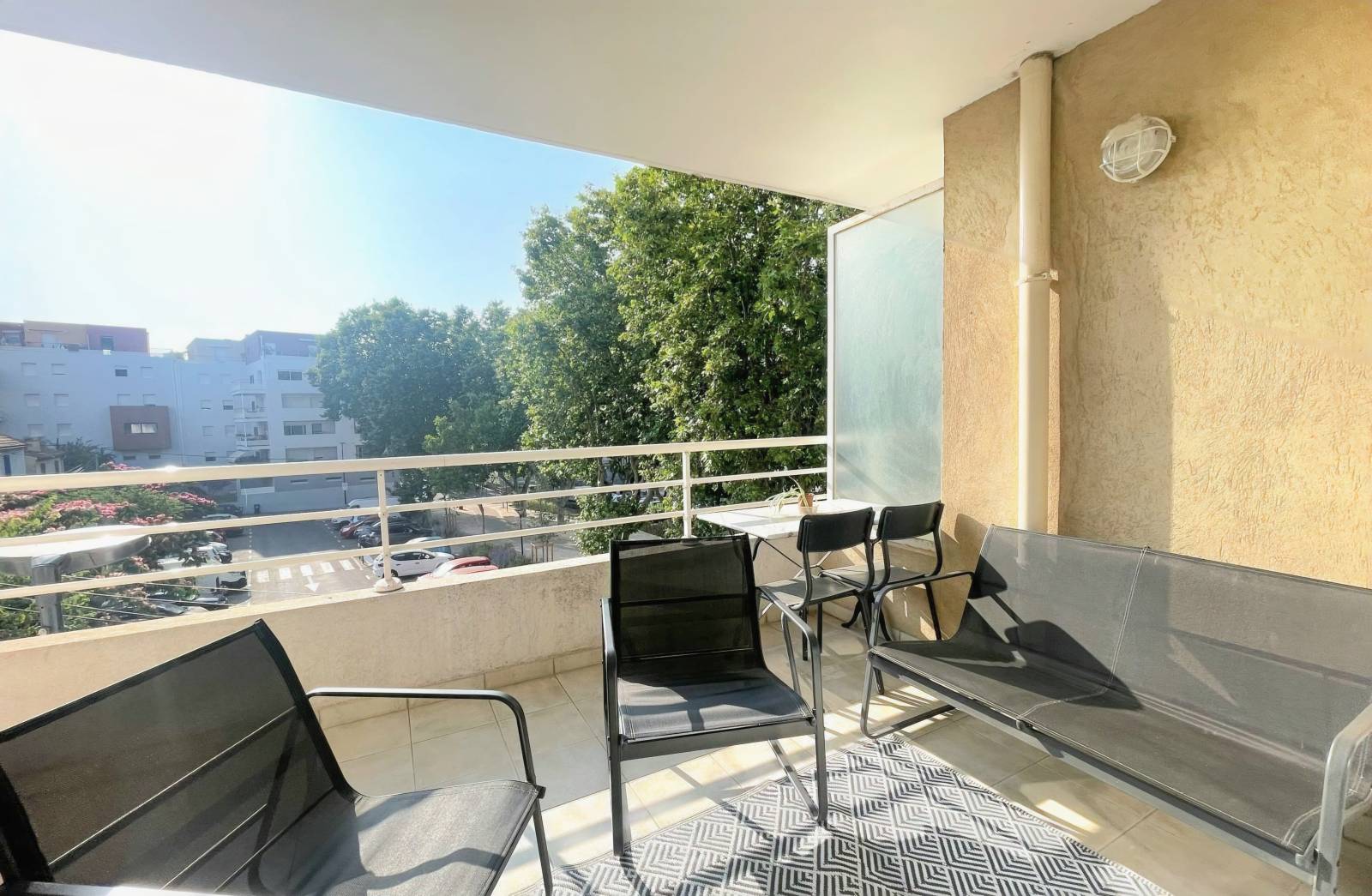 Appartement avec terrasse à vendre quartier Porte Marine, Chemin des Mouissèques à La Seyne-sur-Mer
