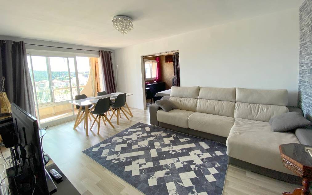 Appartement en étage élevé à vendre dans une tour de La Seyne