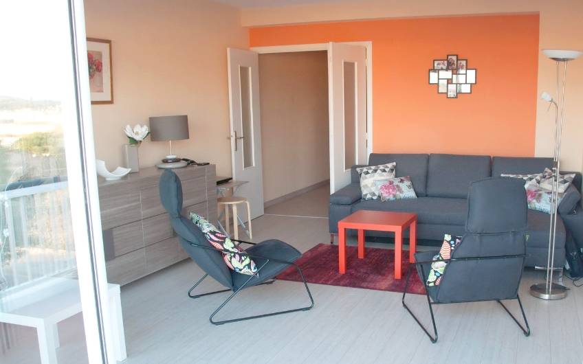 Appartement T3 en dernier étage avec ascenseur aux Sablettes