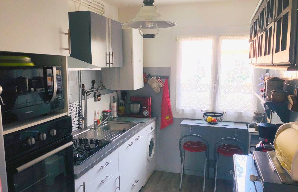 Appartement et parking privatif à vendre à La Seyne - Plage