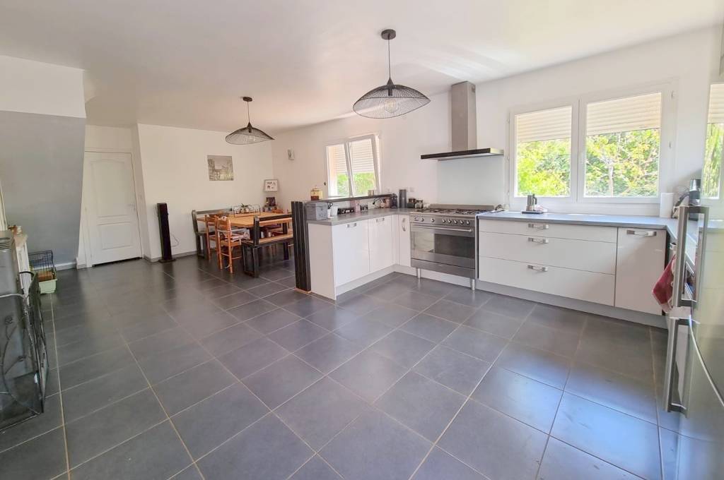 Maison de 80 m² habitables à vendre à 10 minutes à pied des plages