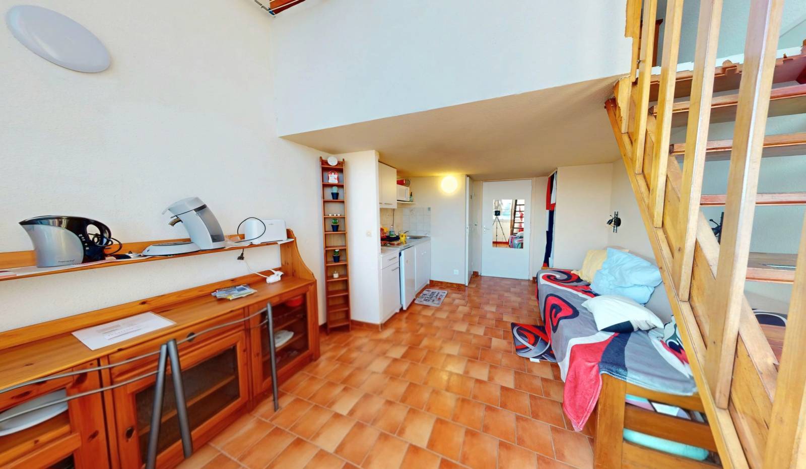 Studio duplex rénové à vendre Quai Séverine à Saint-Mandrier