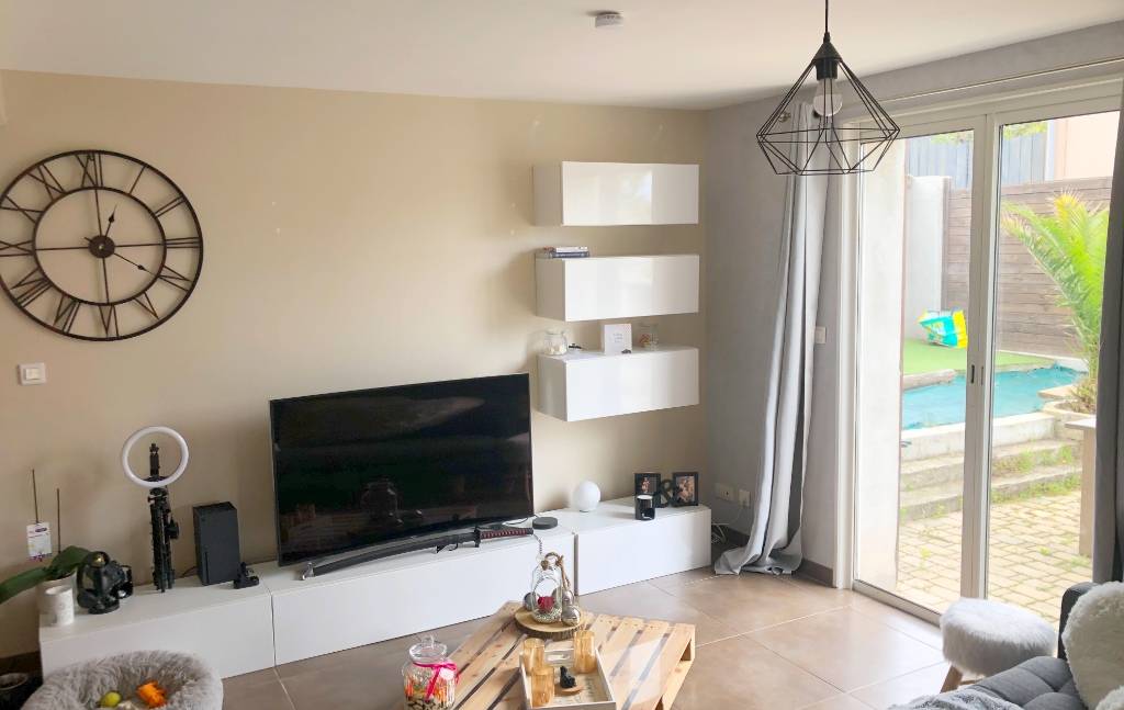 Appartement de type bas de villa rénové à vendre quartier des 4 Moulins
