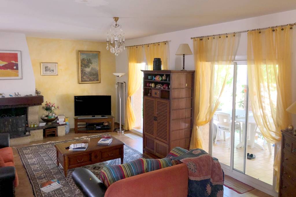 Villa 4 pièces avec garage à vendre aux Sablettes