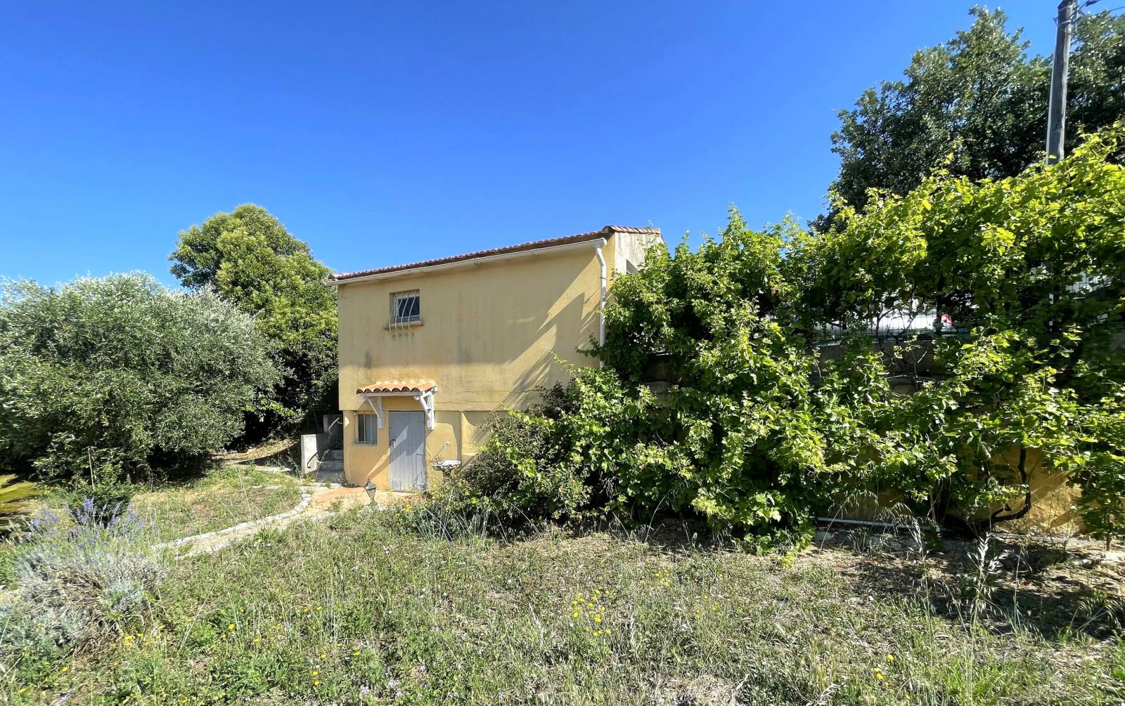 Maison individuelle et familiale avec jardin et garage à vendre secteur Lagoubran à La Seyne-sur-Mer