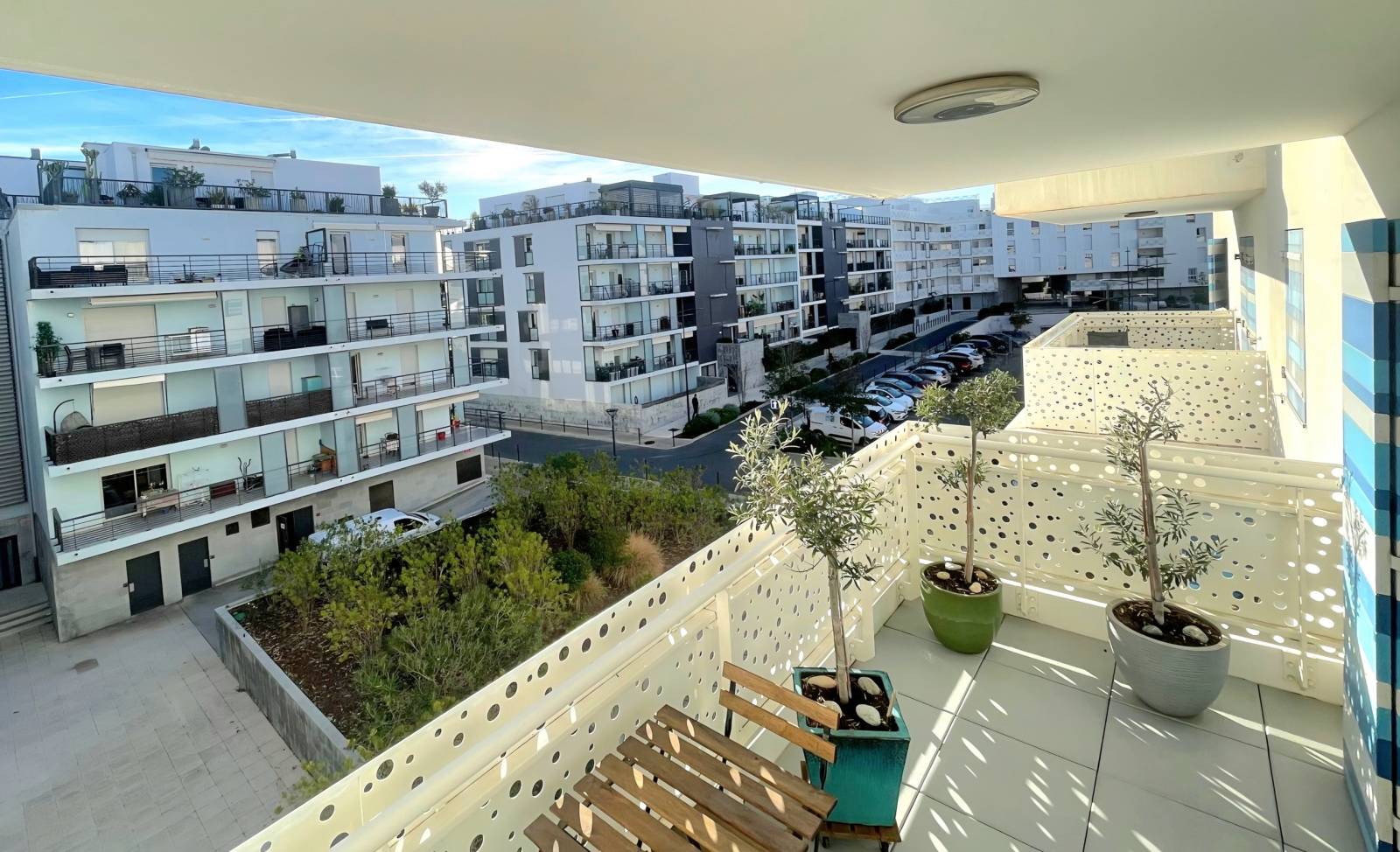 Appartement 2 pièces avec terrasse et parking privatif à vendre Cours Toussaint Merle à La Seyne