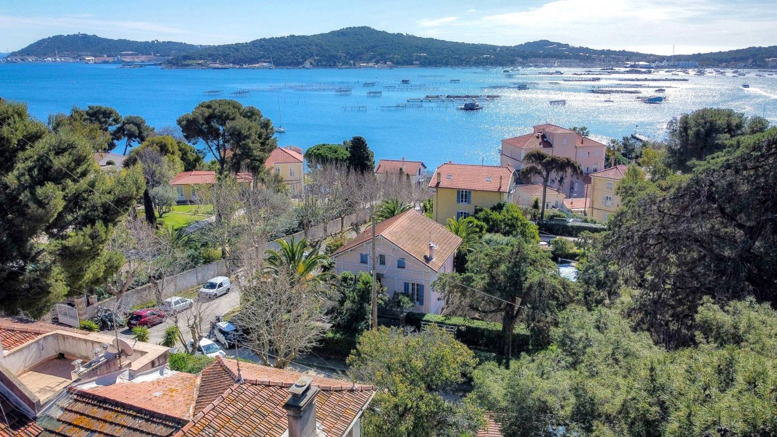 Propriété du Comte Michel de Pierredon à vendre à Tamaris, sur les rives de La Seyne-sur-Mer