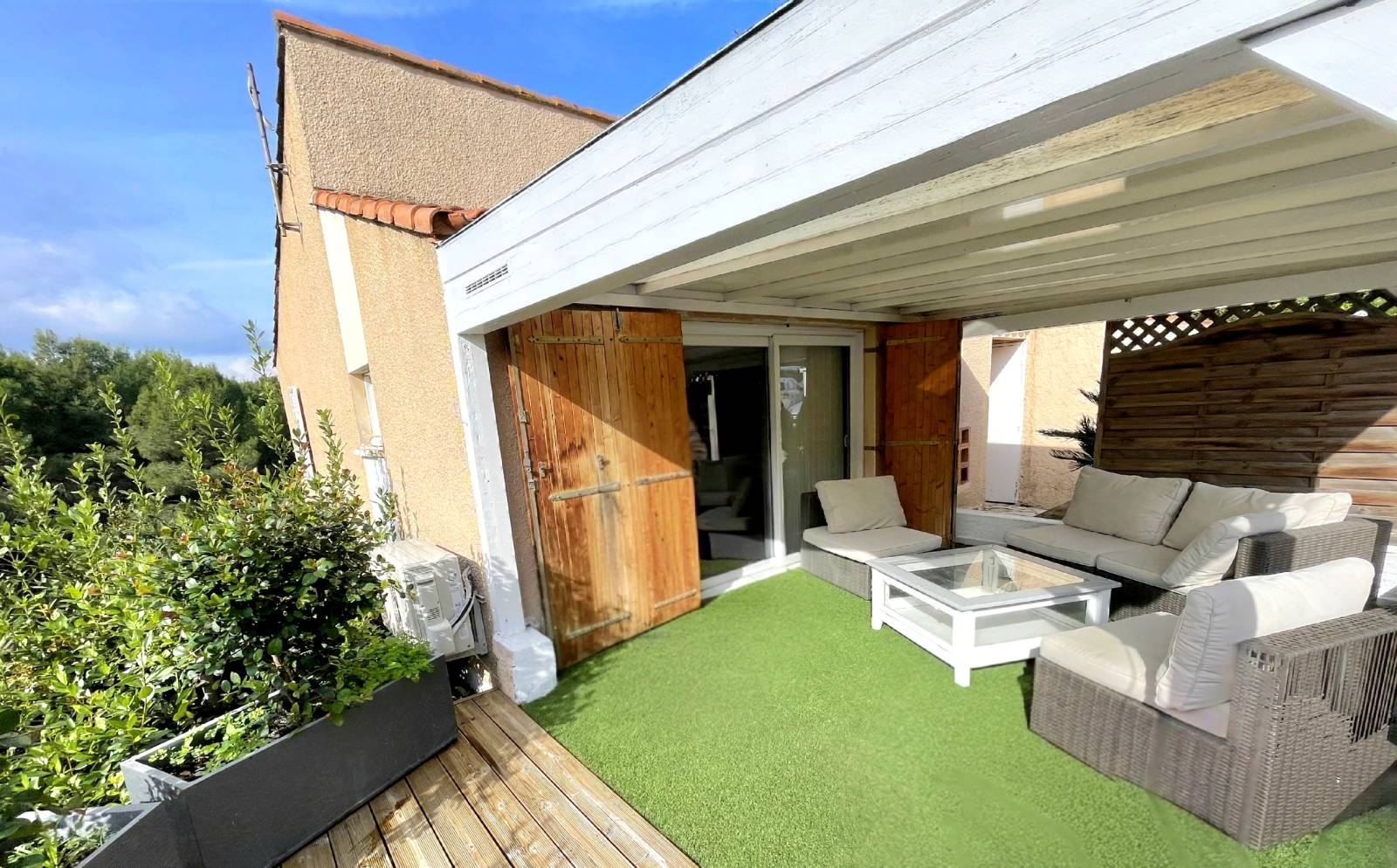 Appartement 3 pièces avec terrasse en vente immobilière sur l'Avenue des Collines de Tamaris