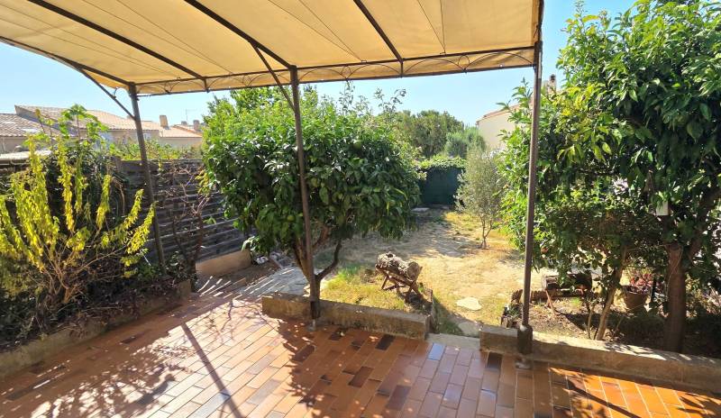 Maison avec terrasse, jardin et garage à vendre Rue de la Grange à La Seyne-sur-Mer