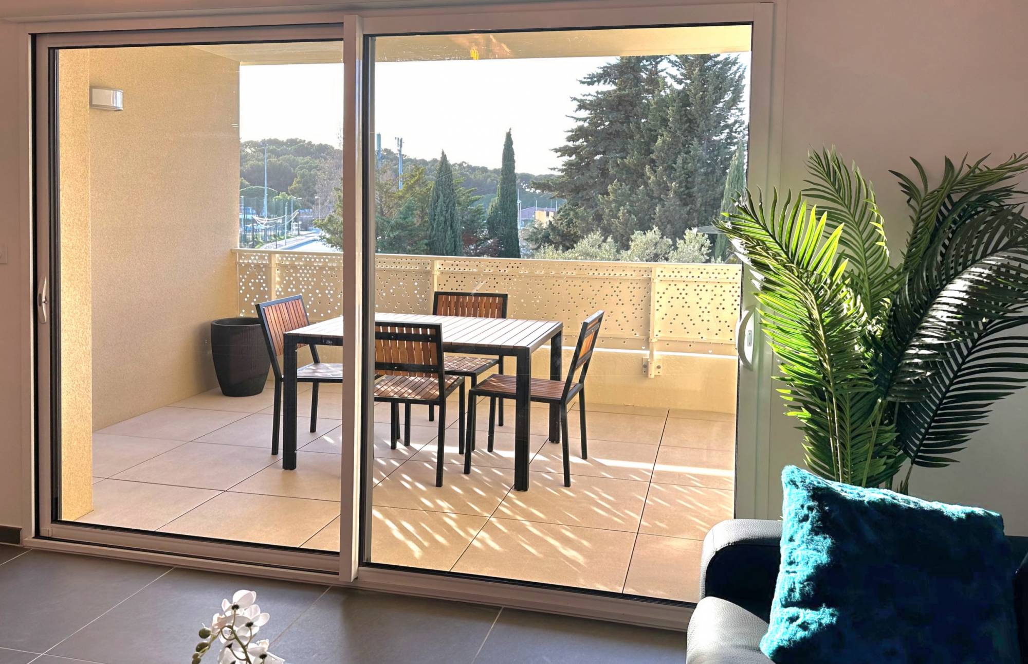 Bien à vendre dans la résidence le parc de la presqu'île, promotion signée par Chourgnoz