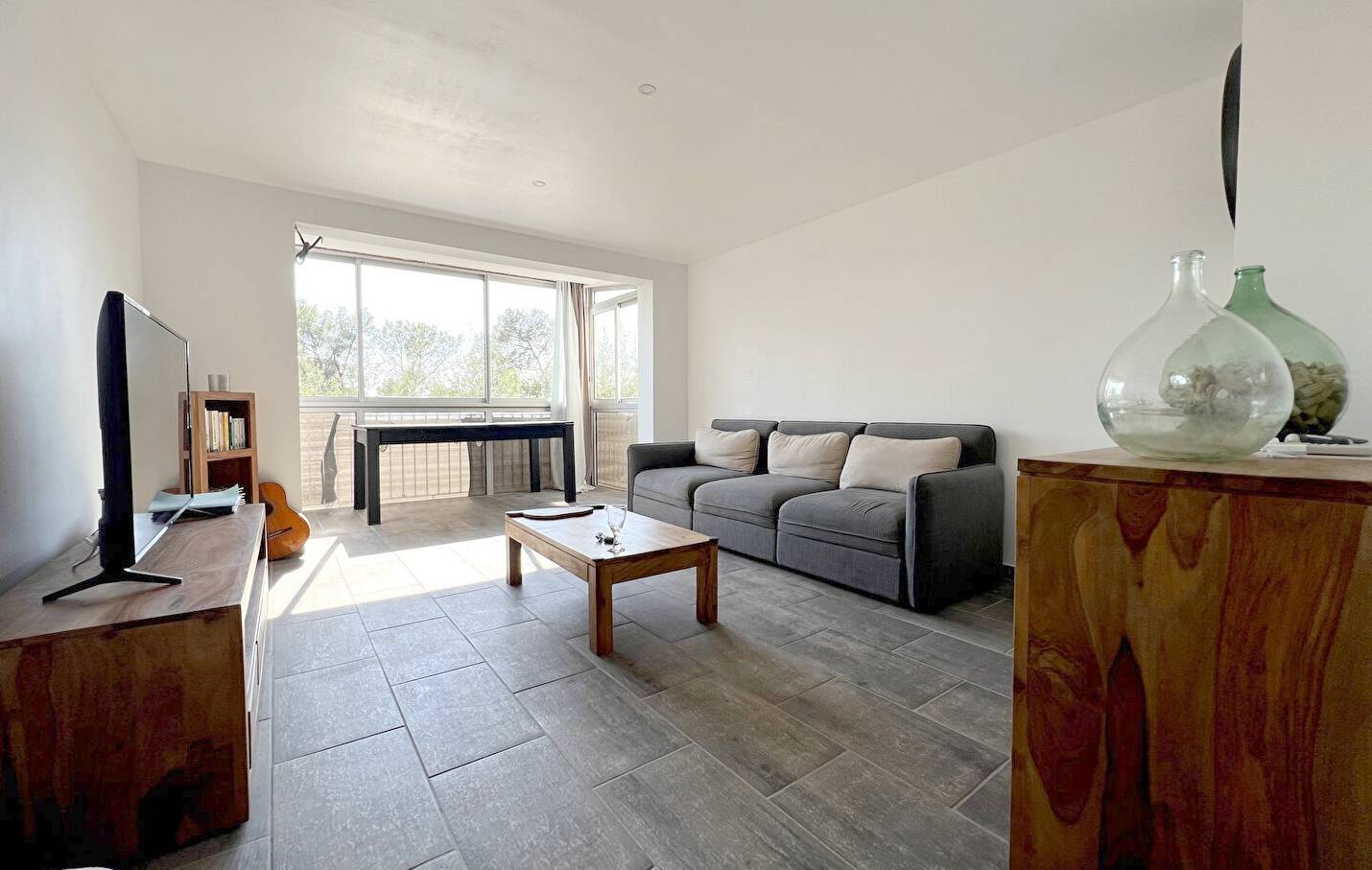 Appartement rénové à vendre à proximité de l'Avenue Esprit Armando, à La Seyne-sur-Mer
