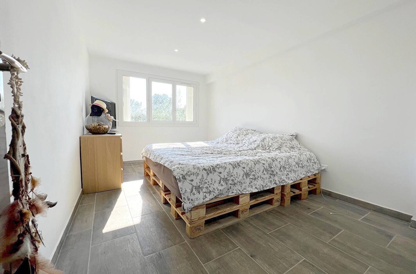 Appartement avec deux chambres à vendre entre le centre-ville et les collines de Tamaris