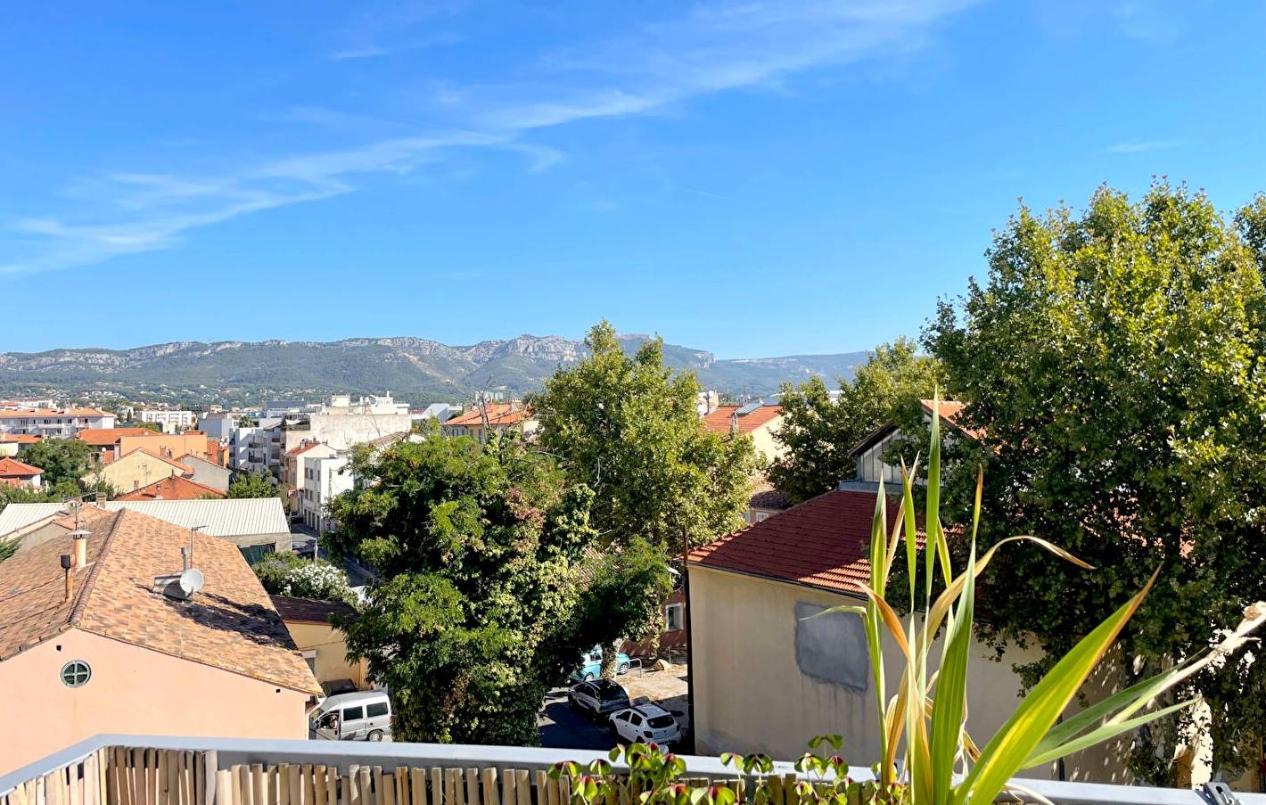 Appartement en dernier étage à vendre dans le centre de La Seyne-sur-Mer