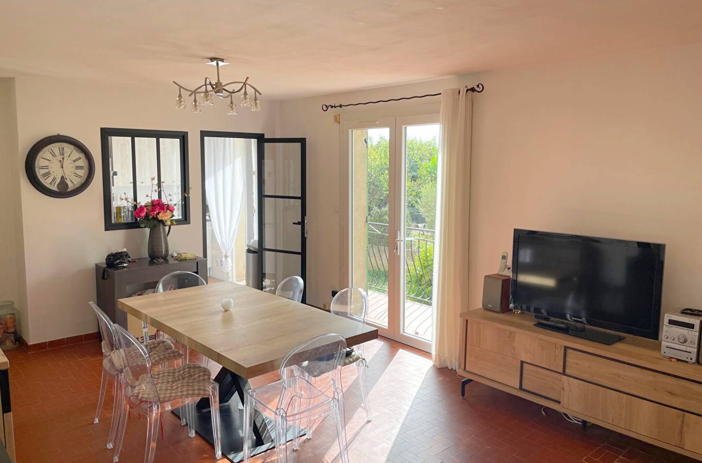 Appartement 3 pièces avec grande dépendance à vendre à La Seyne