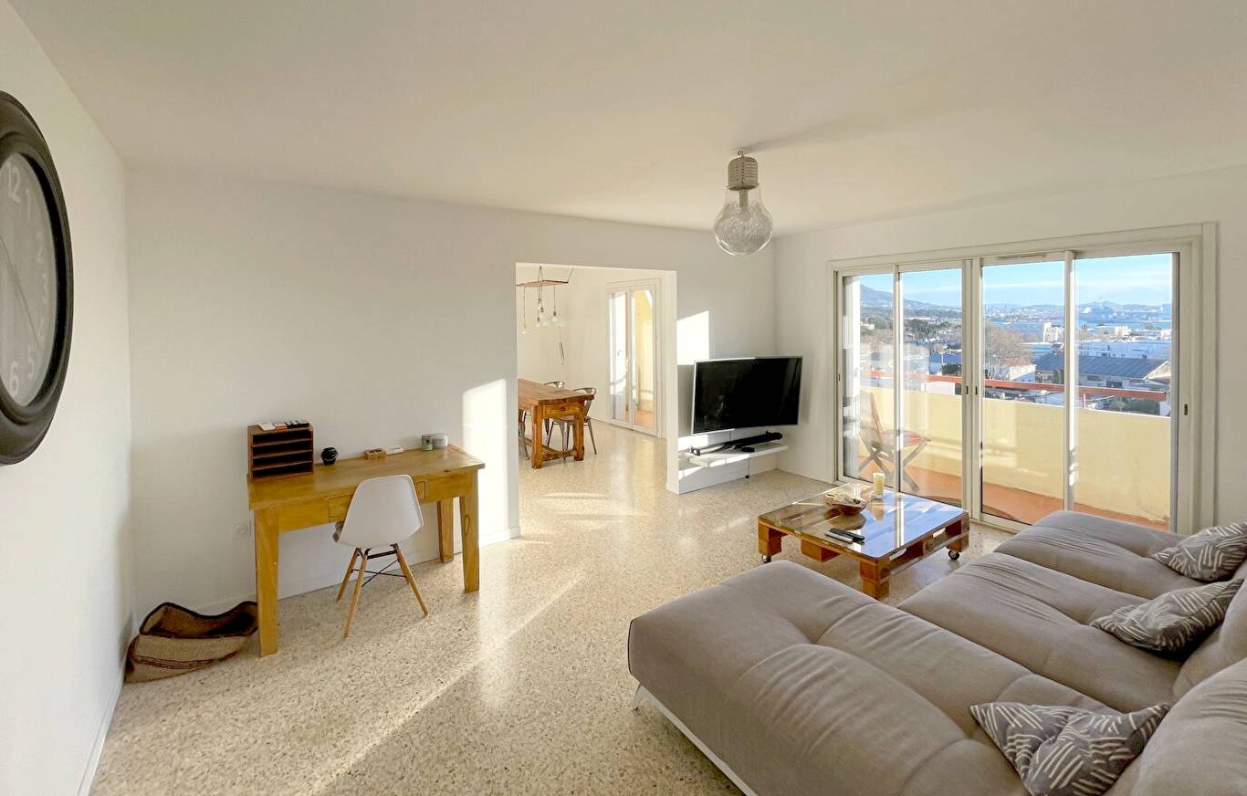 Appartement 5 pièces climatisé avec balcon à vendre à La Seyne-sur-Mer
