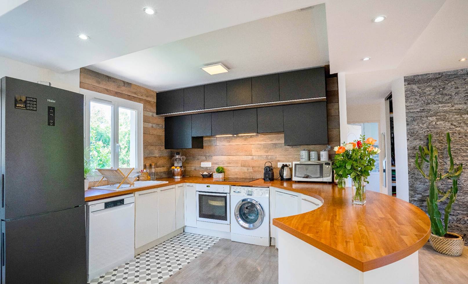 Maison rénovée à vendre à 10 minutes à pied de la plage de la Verne
