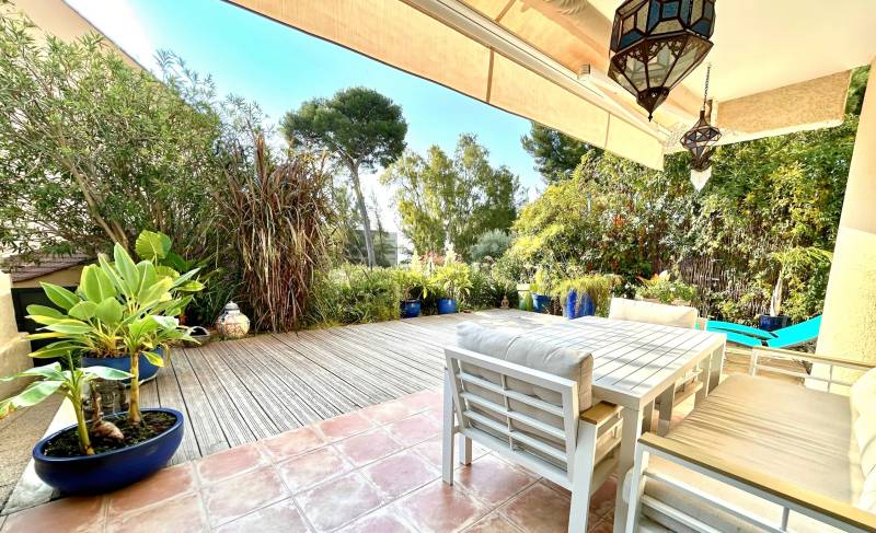 Appartement rez-de-jardin avec parking privatif à vendre Avenue de la Grande Maison à La Seyne-sur-Mer