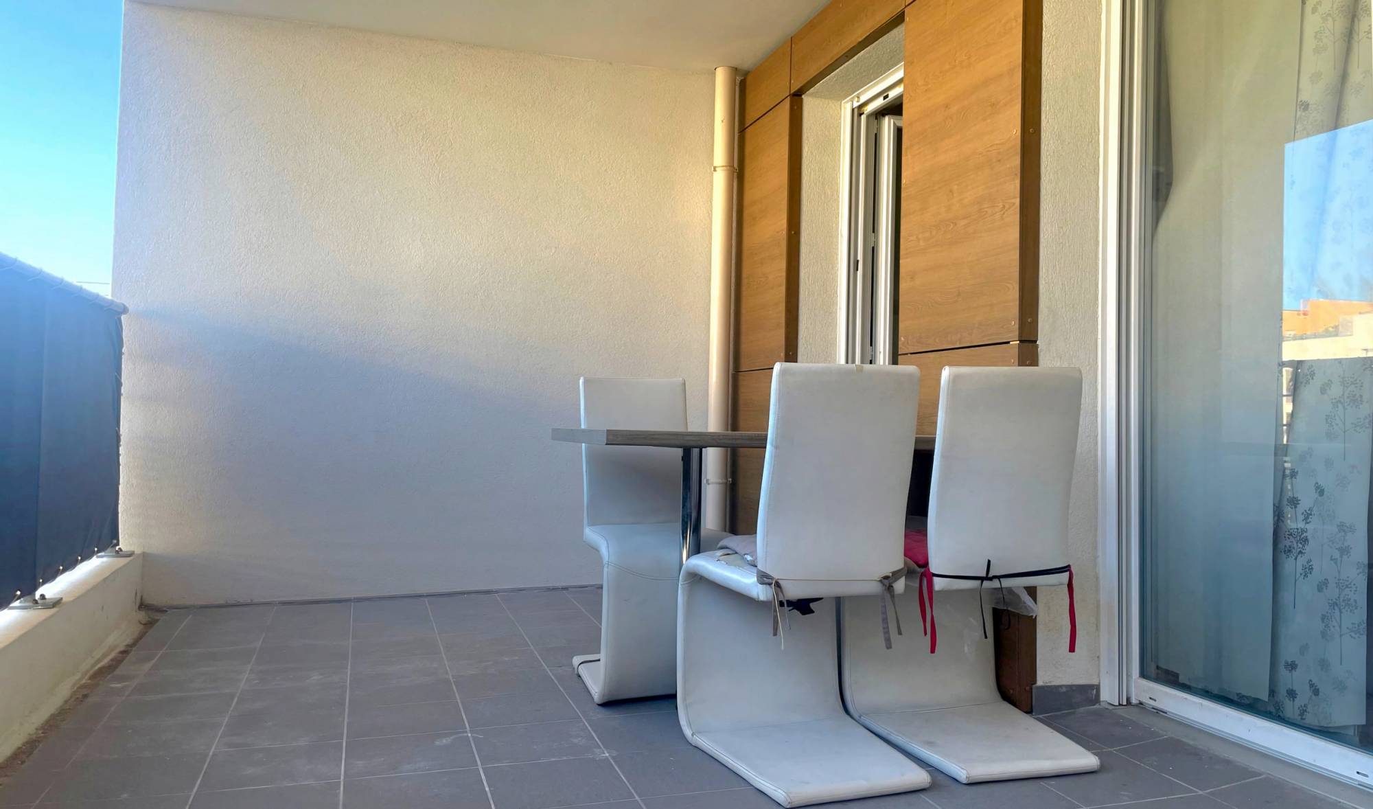 Appartement T3 avec terrasse et parking privatif à vendre secteur Porte Marine à La Seyne