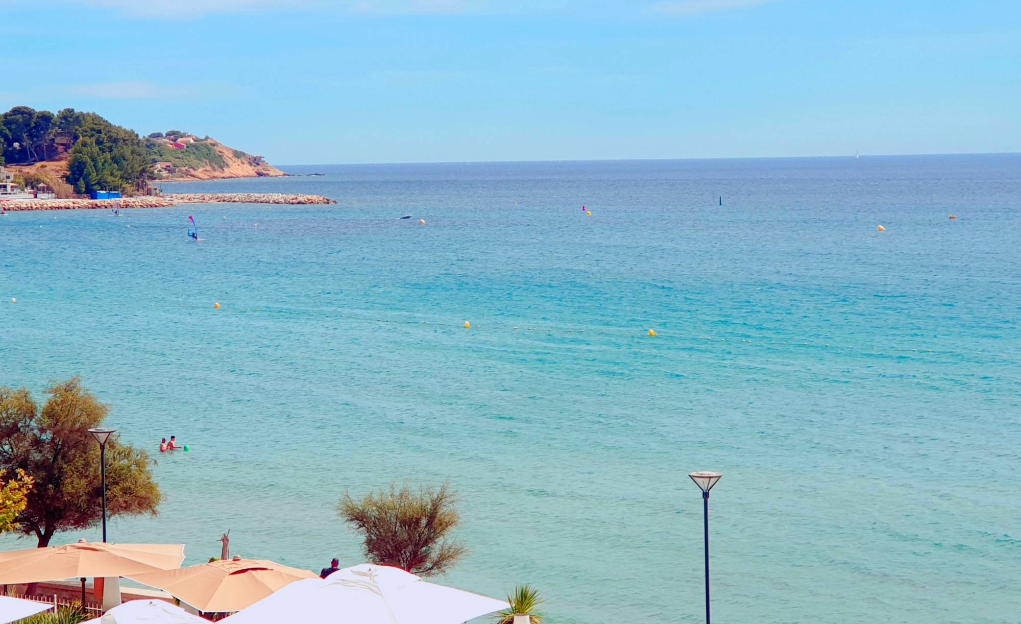 Vue sur l'anse des Sablettes, allant de Saint-Elme à Mar Vivo