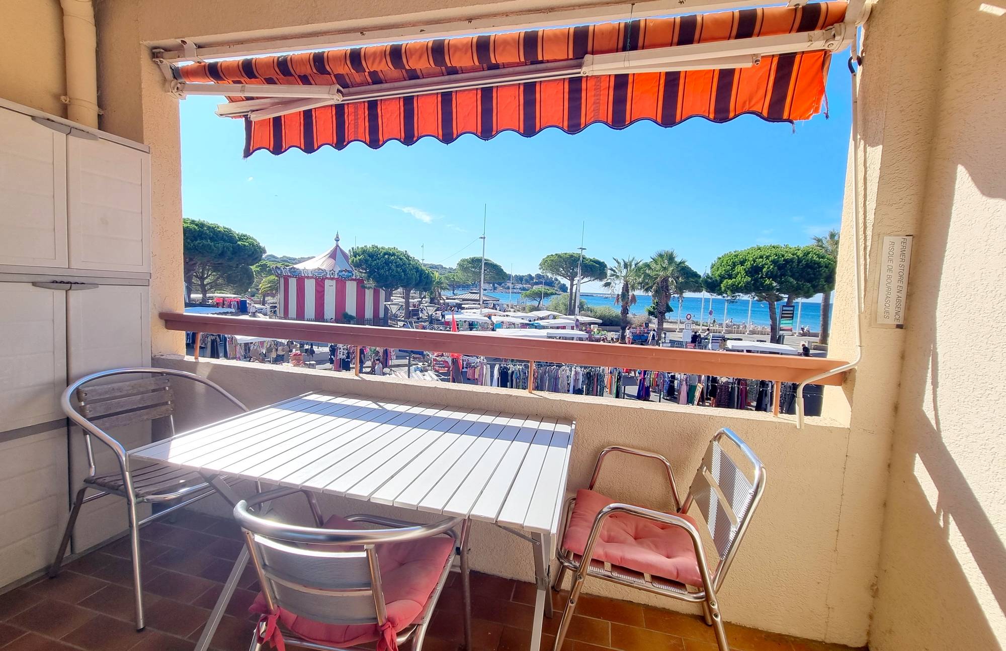 Appartement avec vue mer à vendre face à la plage des Sablettes, à La Seyne-sur-Mer