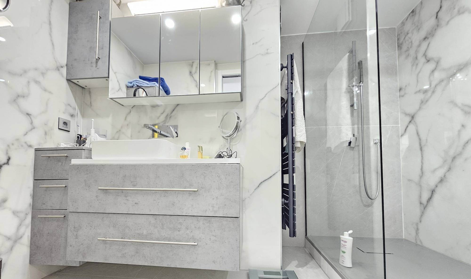 Appartement à vendre à côté du Boulevard de la Verne