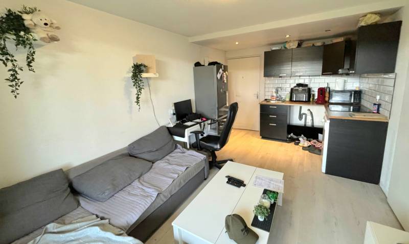 Appartement avec balcon à vendre au coeur du quartier des Sablettes à La Seyne