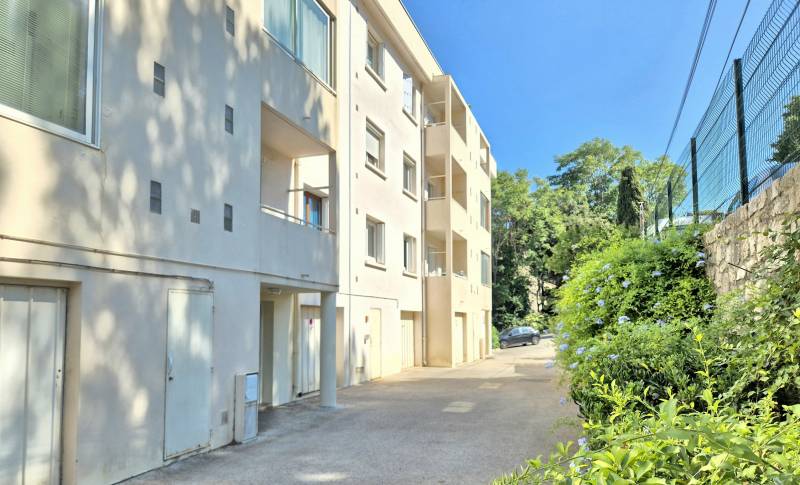 Résidence Ile Rousse, située Chemin de l'Evescat à La Seyne-sur-Mer