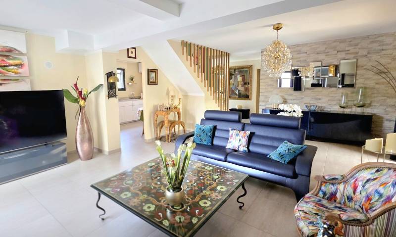 Maison 4 pièces avec jardin à vendre dans une allée du quartier balnéaire de Pin Rolland