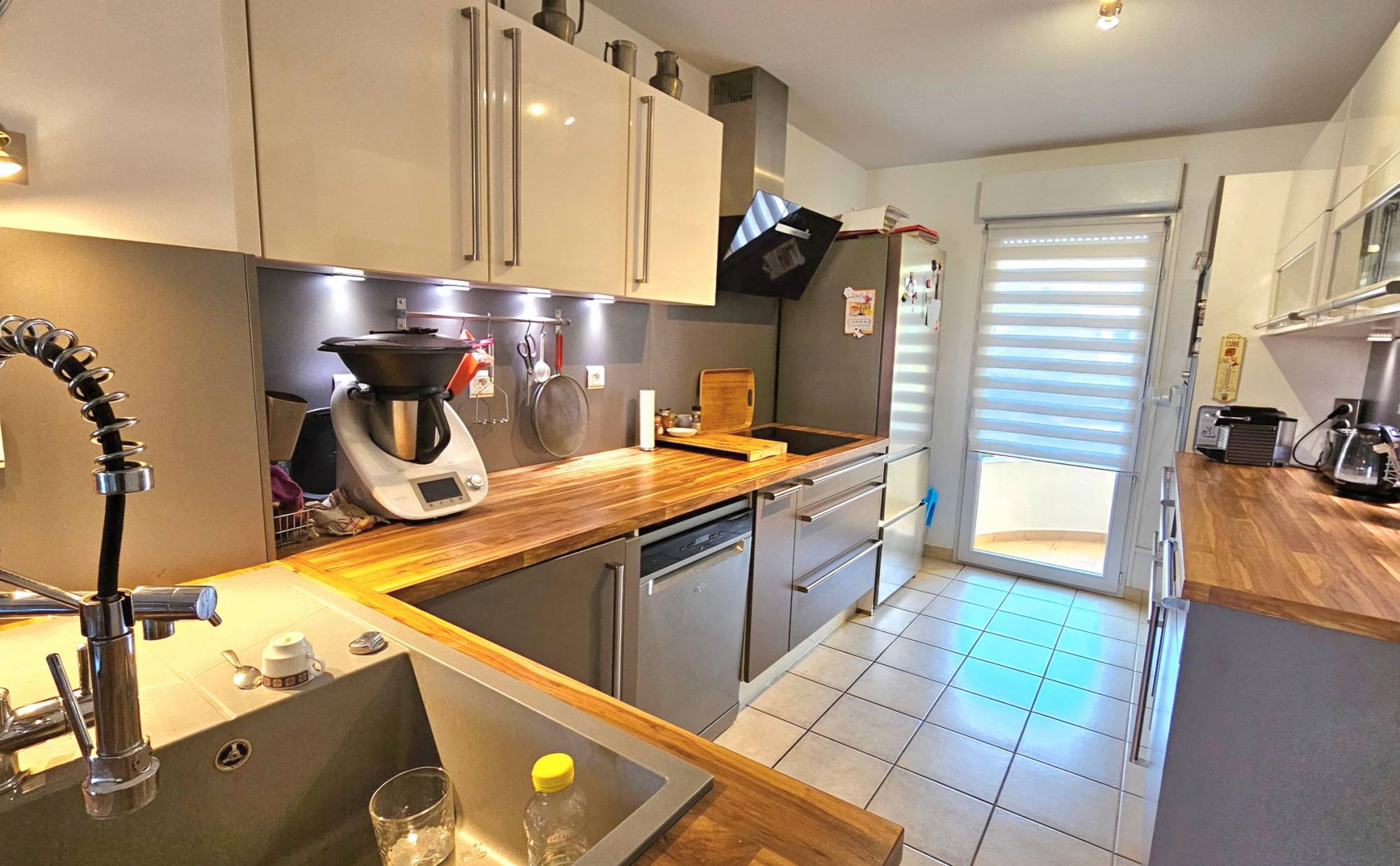 Appartement et parking privatif à vendre à proximité de la Vernette