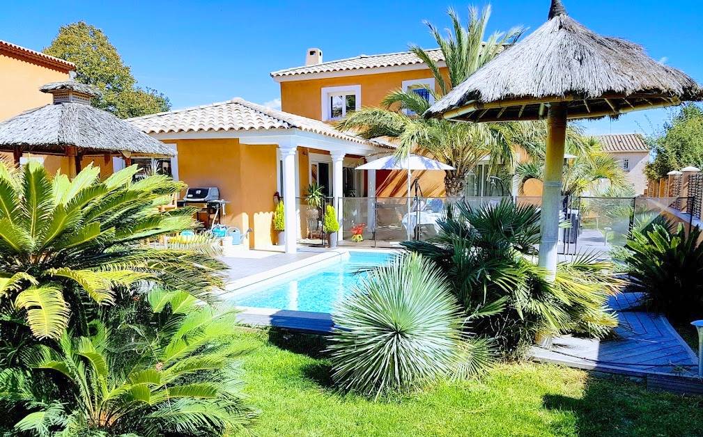 Maison indépendante avec prestations haut de gamme à vendre par Orpi Papazian