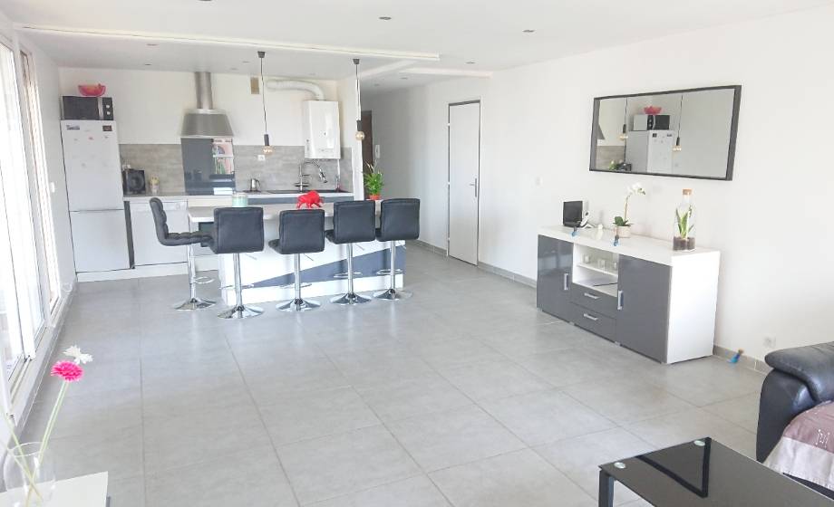 Appartement T4 rénové à vendre à La Seyne