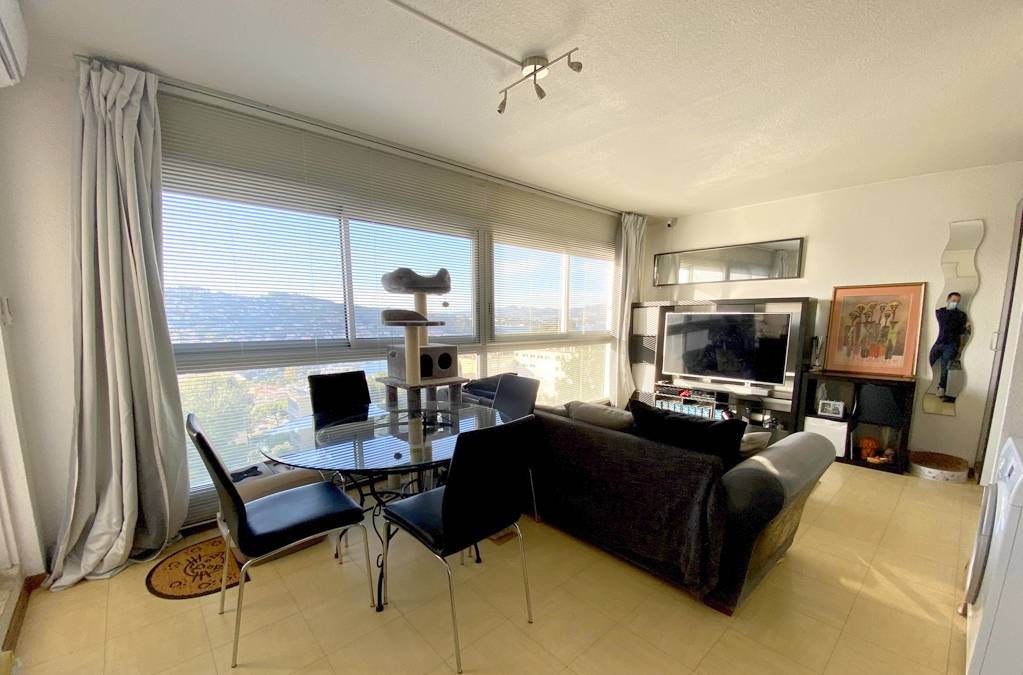 Appartement T2 en dernier étage à vendre à Port Soleil