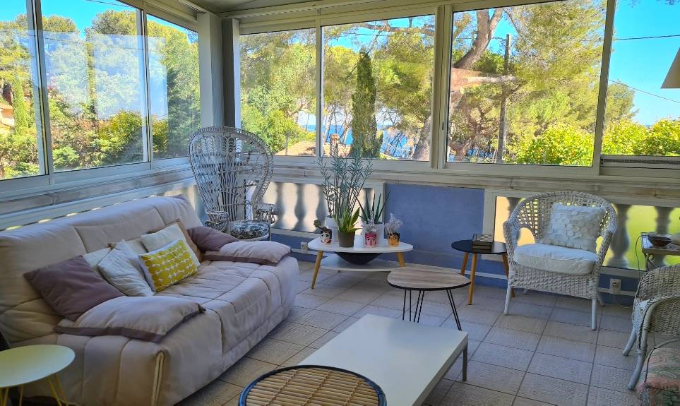 Maison indépendante de 5 pièces avec parcelle arborée à vendre à La Seyne