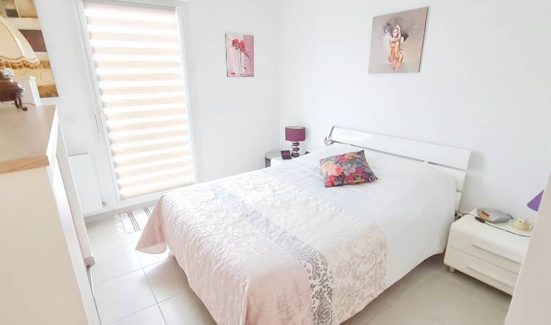 Appartement à vendre dans un immeuble avec ascenseur de standing