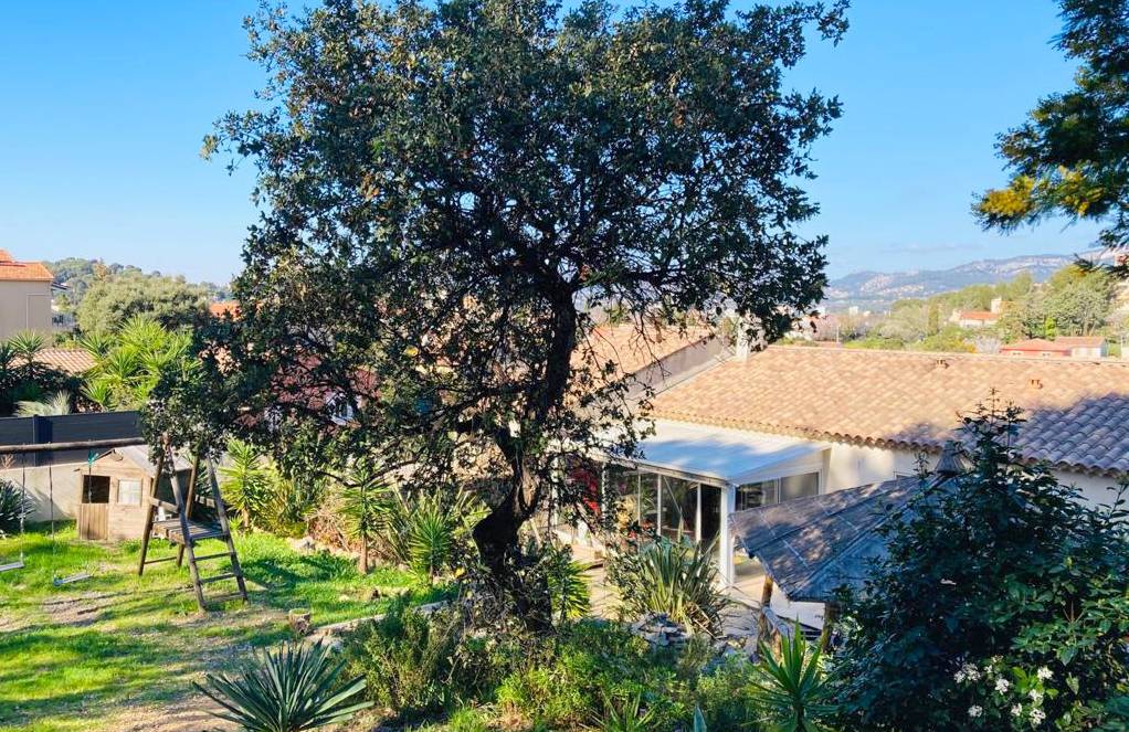 Maison avec dépendance à vendre dans un cadre de campagne