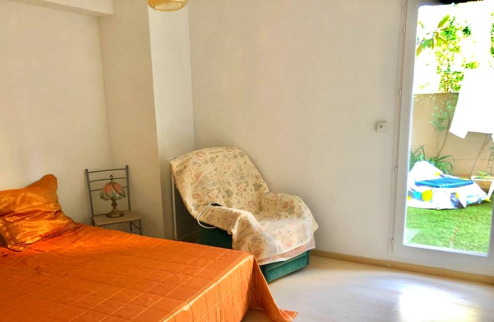 Ce bien dispose de deux chambres