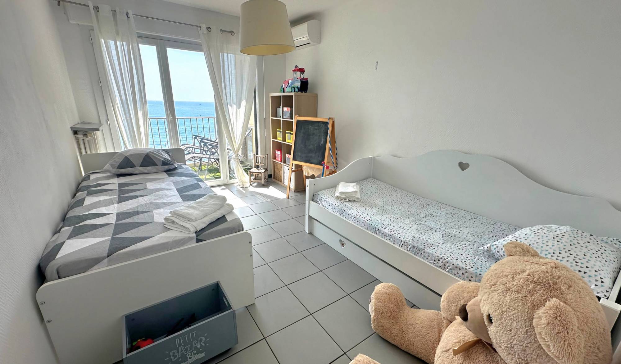 Appartement en front de mer et en dernier étage à vendre face à la plage de Mar Vivo