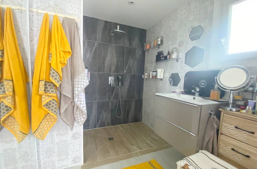 Ce bien est à vendre par l'agence Orpi Papazian