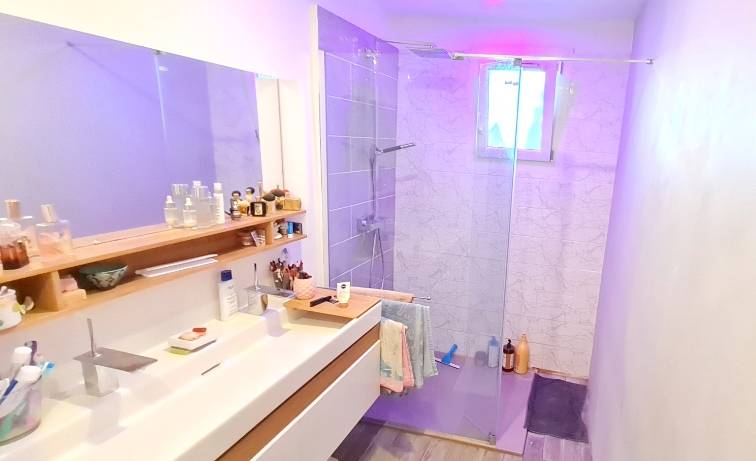 Ce bien immobilier a été présenté par notre agence Papazian-Chovelon