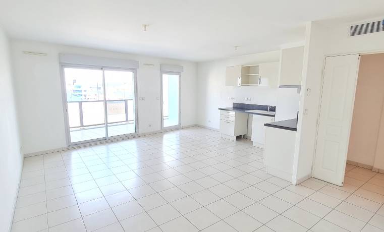 Appartement avec garage en sous-sol à vendre par notre agence immobilière