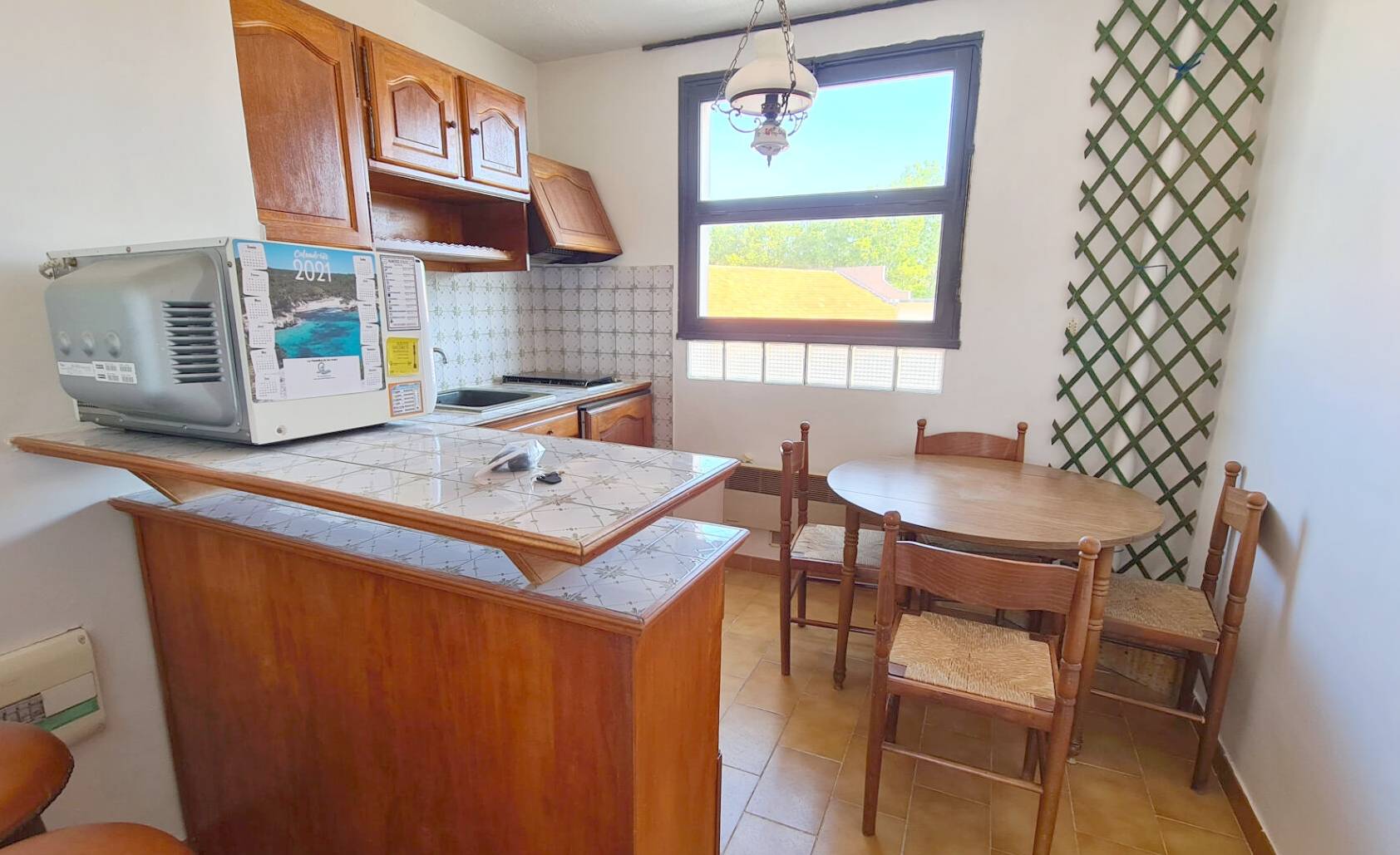 Grand studio ensoleillé à vendre à La Seyne-sur-Mer (Var)