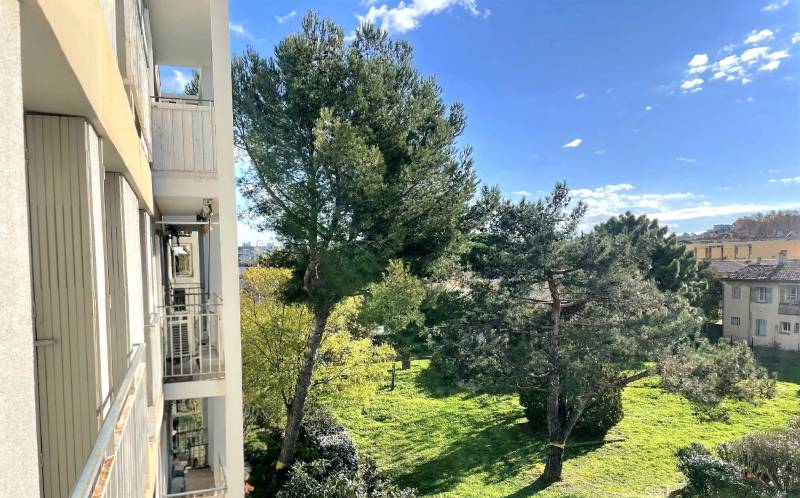Appartement à rénover à vendre Boulevard Maréchal Alphonse Juin à La Seyne-sur-Mer
