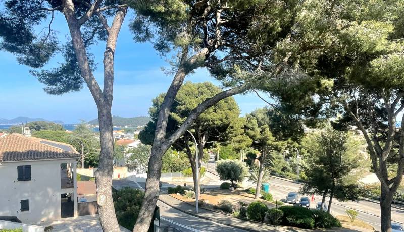 Appartement 2 pièces avec vue mer à vendre dans une résidence de standing située à La Seyne-sur-Mer