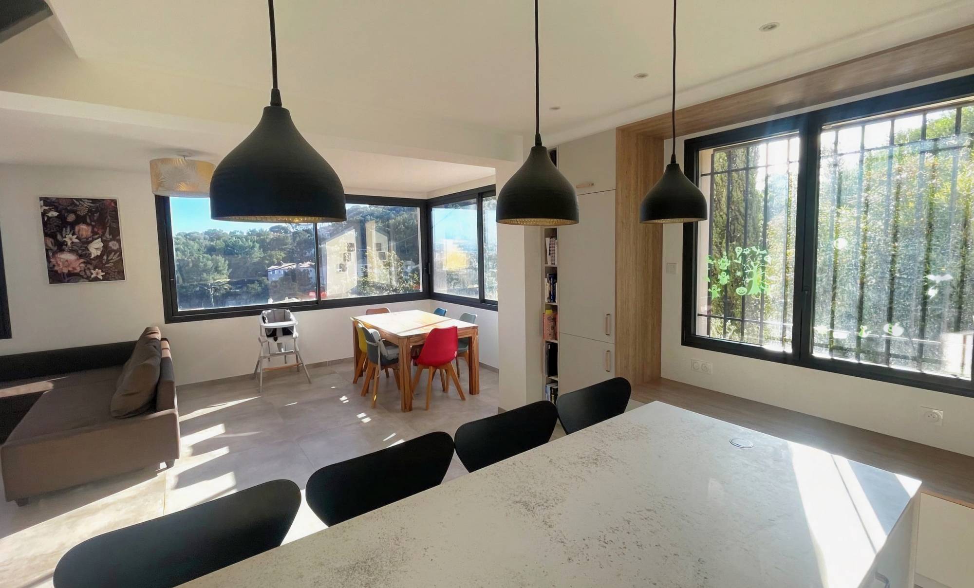 Villa 6 pièces de quatre chambres avec vue mer à vendre dans la campagne seynoise