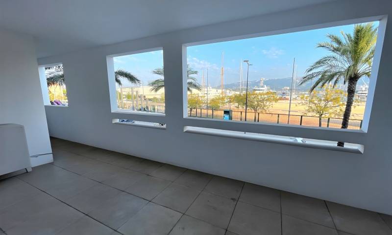 Appartement avec vue sur la rade et le port de plaisance, à La Seyne-sur-Mer